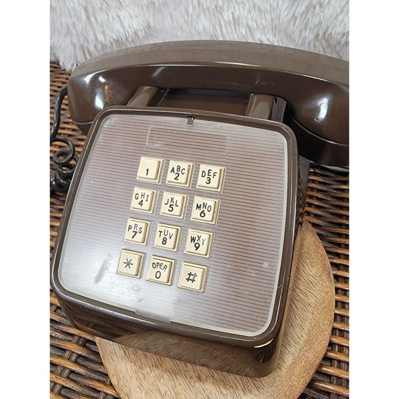 Vintage 1980 GTE Automatic Electric Push Dial Brown Land Line Telephone, Model # - Picture 8 of 9